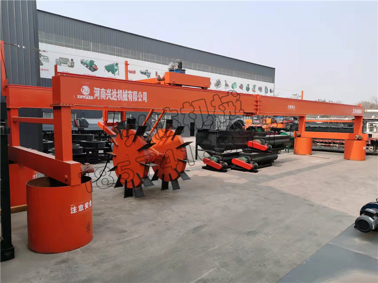 糟渣餅粕輪盤翻拋機(jī)