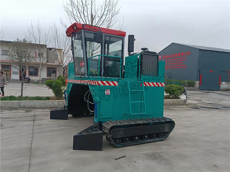 羊糞加工有機(jī)肥履帶翻拋機(jī)